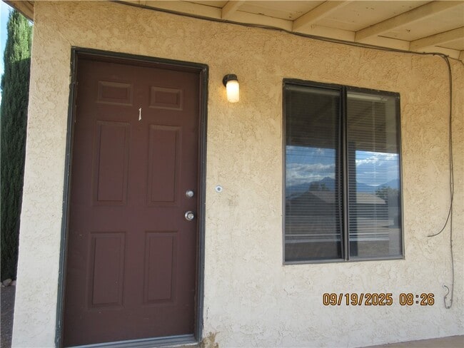 Building Photo - 1755 Gordon #1 Dr