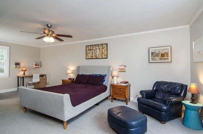 Building Photo - Fantastic Cottonwood 3BR Rental