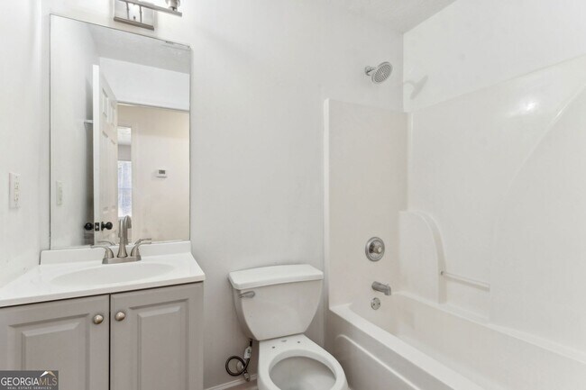 Building Photo - 410 Shenandoah Ct