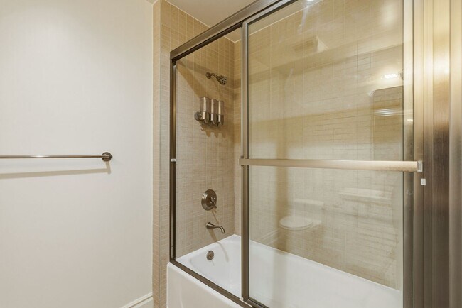 Building Photo - Massive Three Bedroom Two Bath Condo Available now!