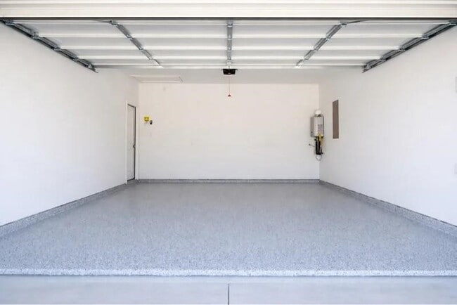 Building Photo - 9730 Westminster Mnr Dr