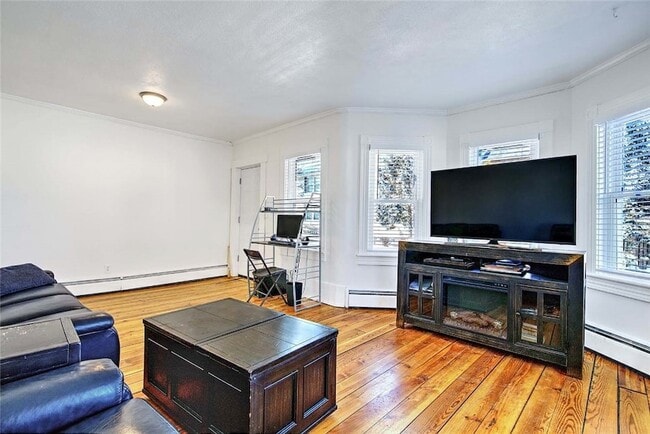 Building Photo - 68 Division St