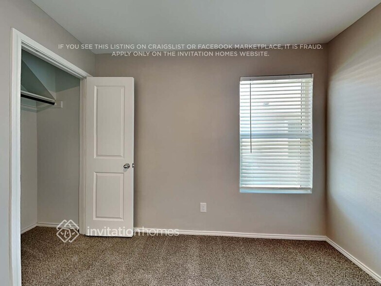 Building Photo - 121 Br Vlg Wy