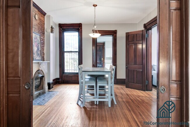 Building Photo - Furnished 2-Bedroom Lower Apartment on Prospect Ave