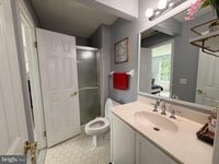 Building Photo - 45 Ketley Pl