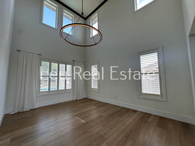 Building Photo - 2630 Giorno Way