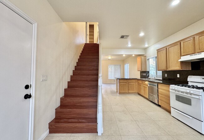 Building Photo - 8171 Golden Flowers St