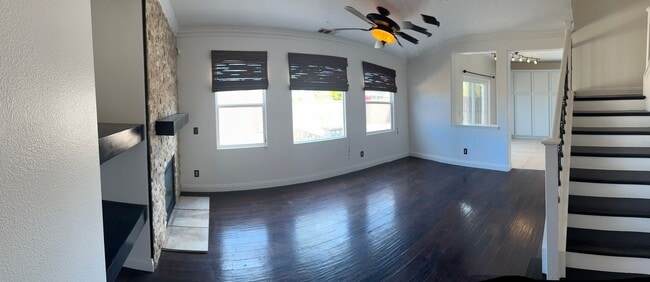 Building Photo - Perfect 4 Bedroom / 3 Bathroom Perris Home