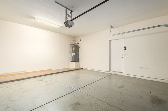 Building Photo - 3 Bedroom, 2 bath home in the heart of Gilbert!