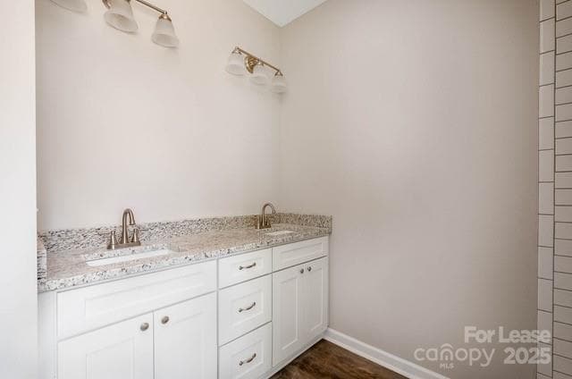 Building Photo - 324 N Milford Dr