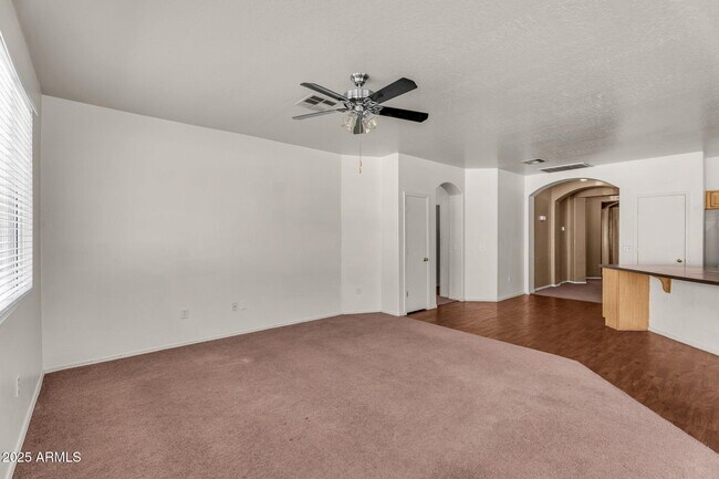 Building Photo - 13644 W San Juan Ave