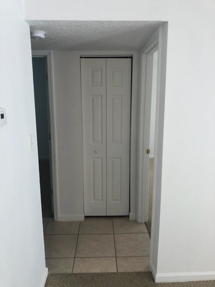Primary Photo - 204 Poinsettia Pine Ct