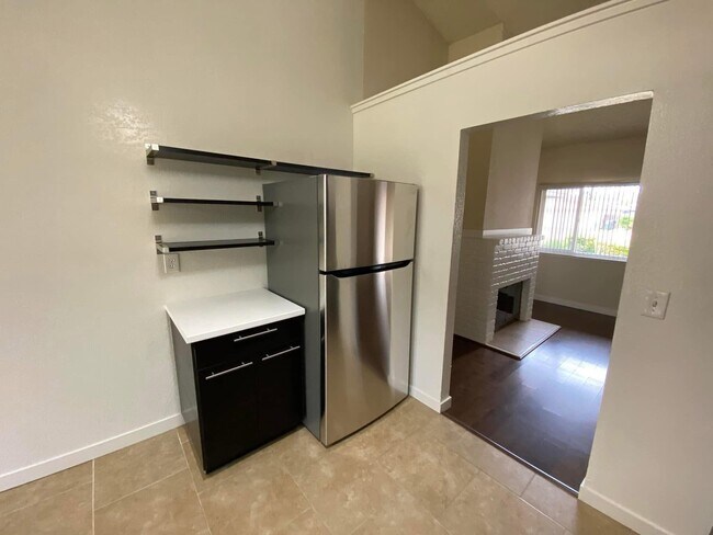 Kitchen - 2821 Pepper Oaks Dr