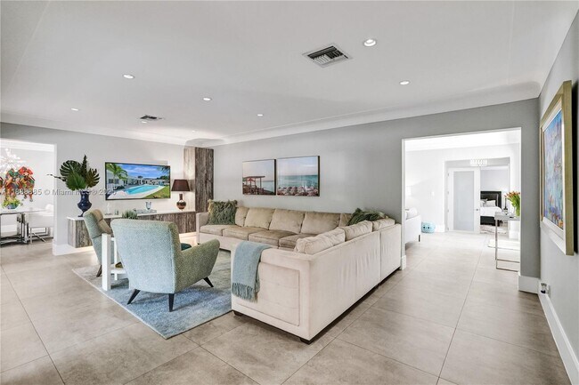 Building Photo - 4705 Granada Blvd