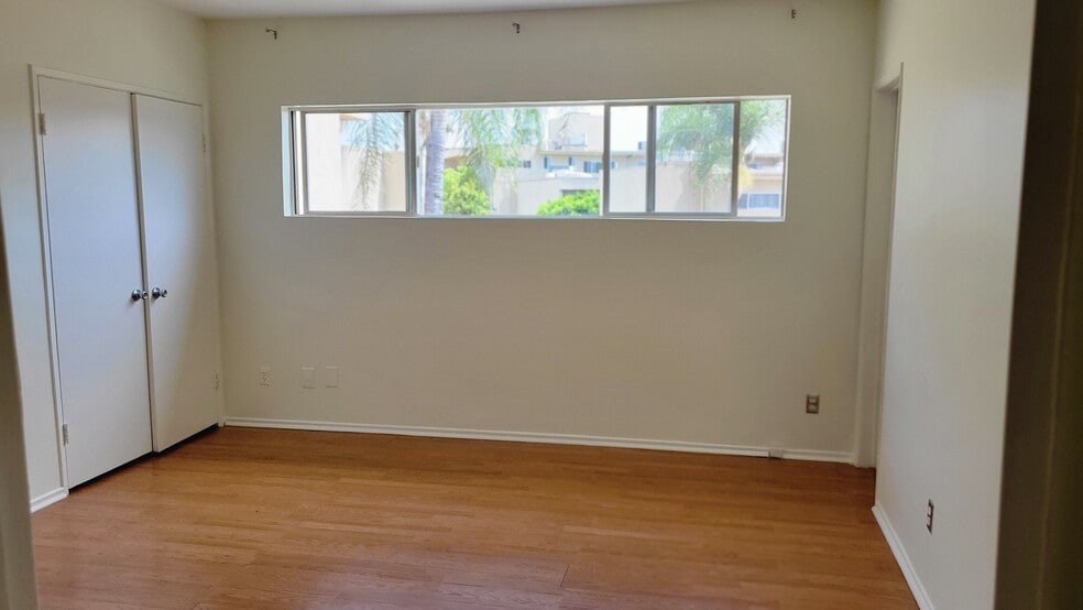 Building Photo - 6256 Morse Ave