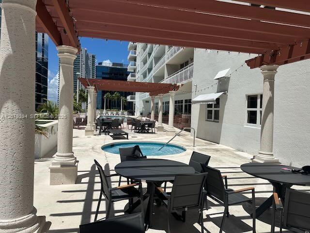 Building Photo - 1200 Brickell Bay Dr