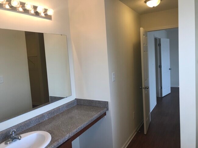 Building Photo - 8105 Whistlewood Dr