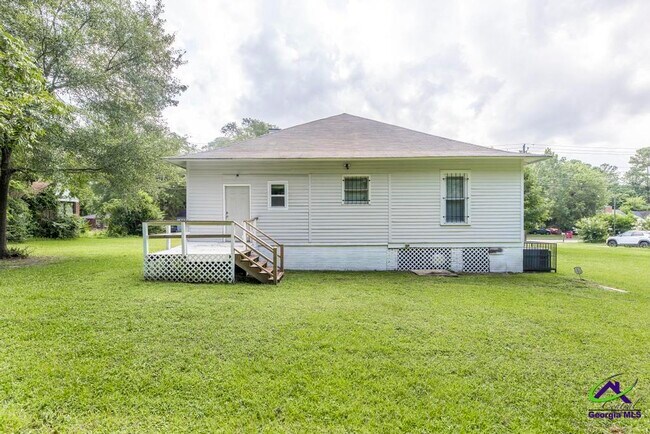 Building Photo - 1147 Burton Ave