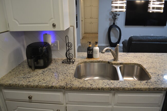 Building Photo - 3100 Valley Forge Trail