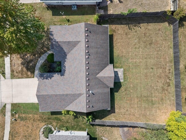 Building Photo - 4803 Shale Oaks Ave