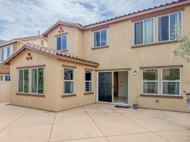 Building Photo - 529 Tiber River Way