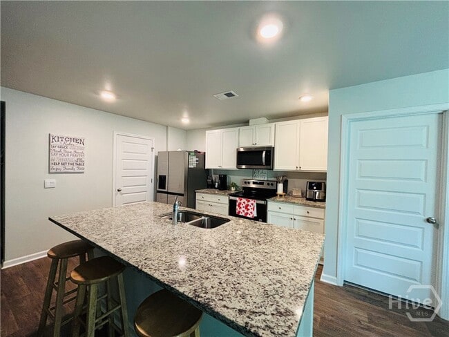 Building Photo - 447 Coconut Dr