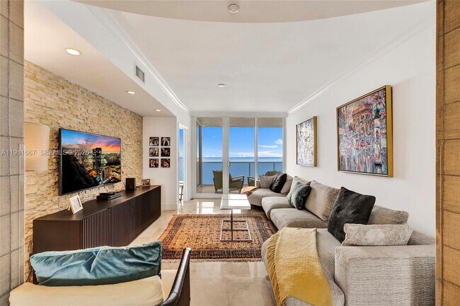 Building Photo - 19111 Collins Ave