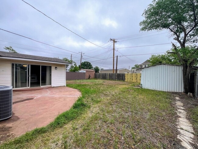 Building Photo - Charming 2-Bedroom Single-Family Home – Perfect for Comfort & Convenience!