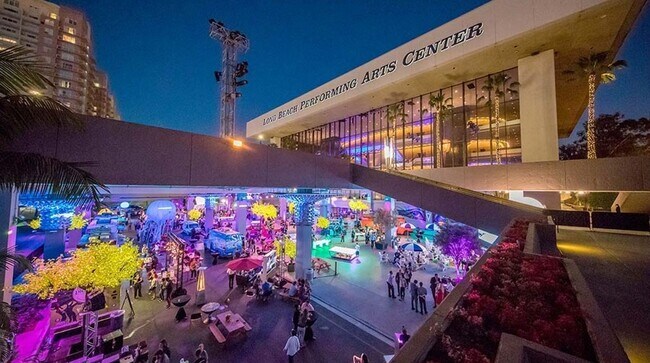 Building Photo - 1100 E Ocean Blvd