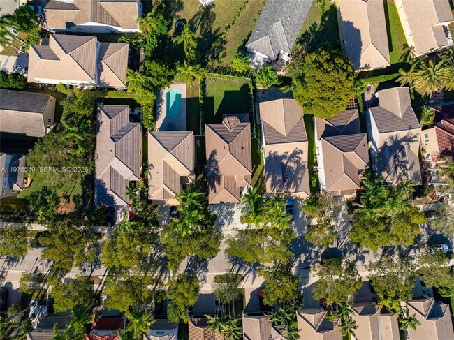 Building Photo - 1077 Golden Cane Dr