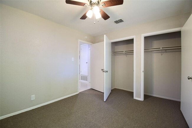 Building Photo - 5936 Cherry Loop