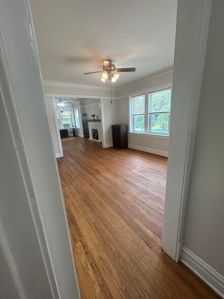 Dining Room - 5021 W Belden St