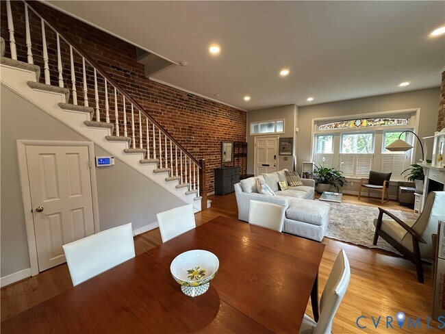 Building Photo - 404 N Shields Ave