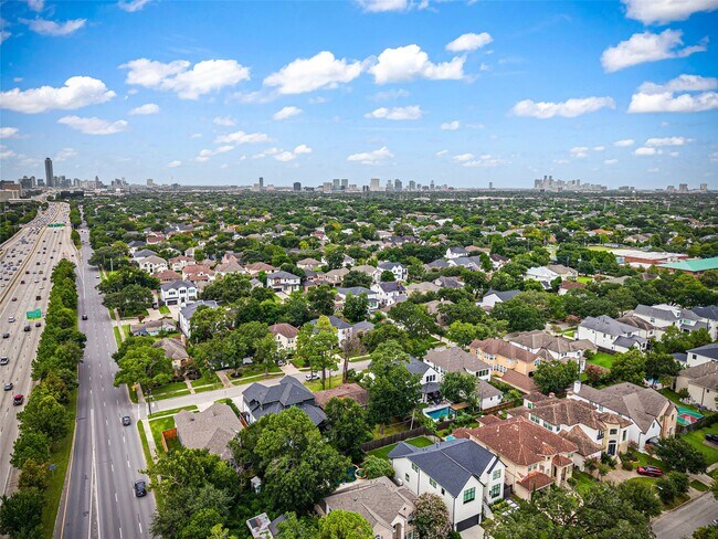 Building Photo - 4626 Holly St