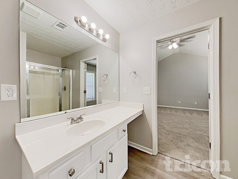 Building Photo - 104 Lantana Trail