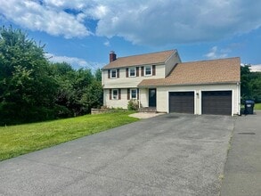 Building Photo - 254 Sand Hill Rd