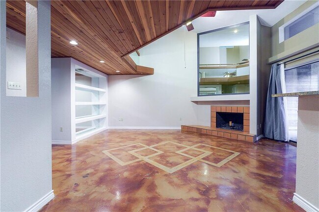 Building Photo - 8200 Neely Dr