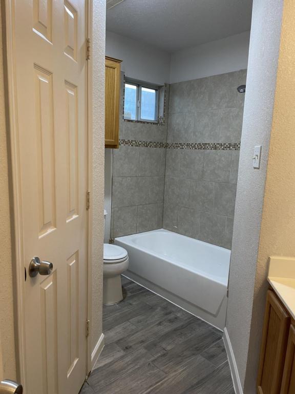 Building Photo - 2211 Garrett Dr