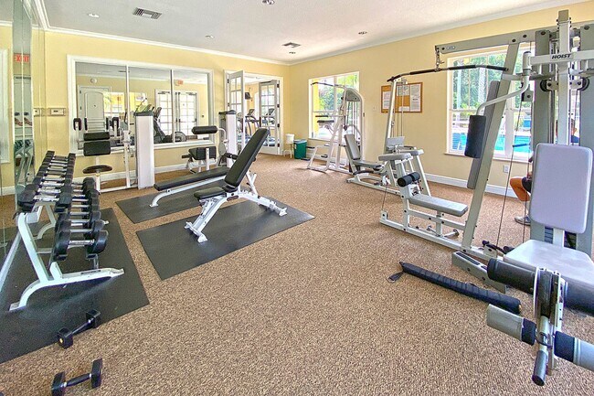 Building Photo - 5050 Fairways Cir