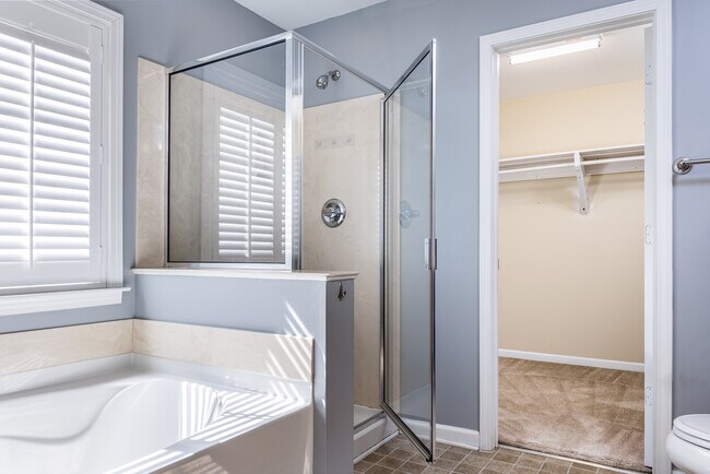Building Photo - 117 Woodtrellis Ct