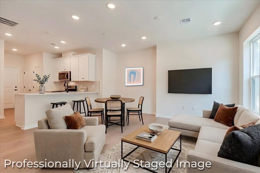 Building Photo - 317 Sadie Cir