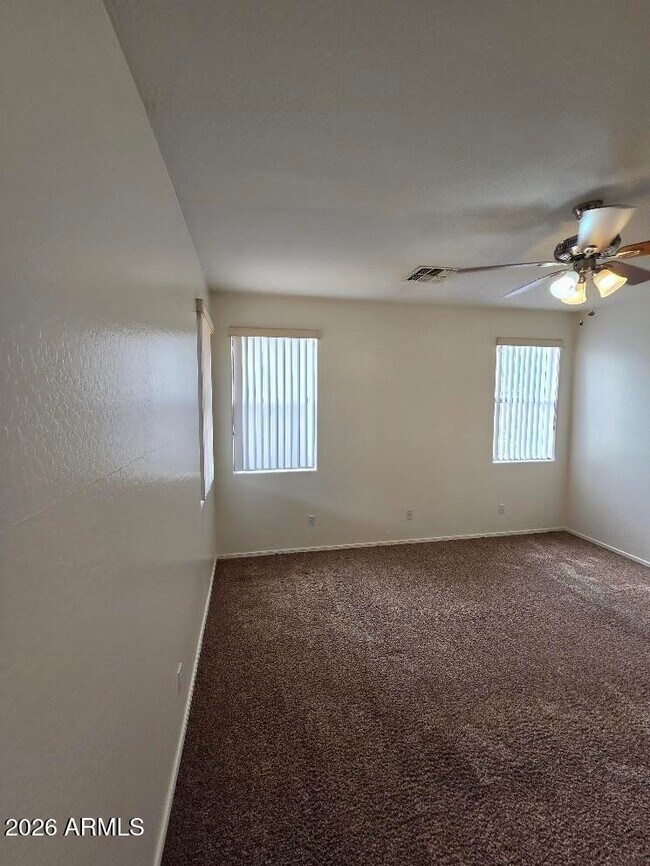 Building Photo - 12901 W Glenrosa Dr