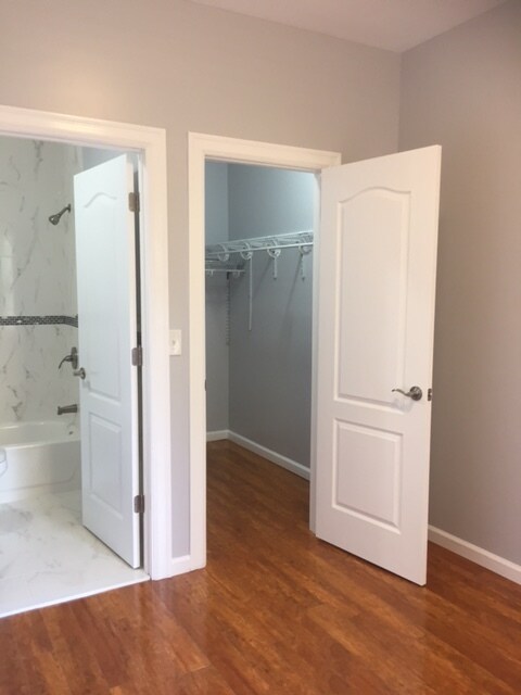 Building Photo - 44 Charles St