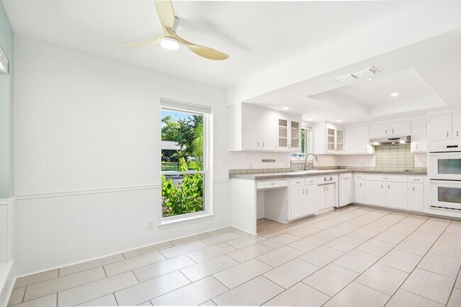 Building Photo - 2505 Comburg Castle Way