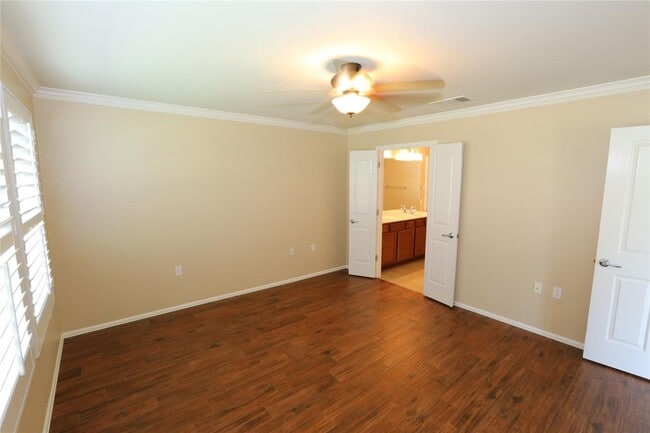 Building Photo - 113 Monument Hill Trail