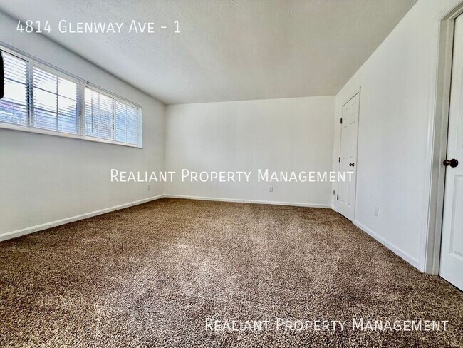 Building Photo - 4814 Glenway Ave