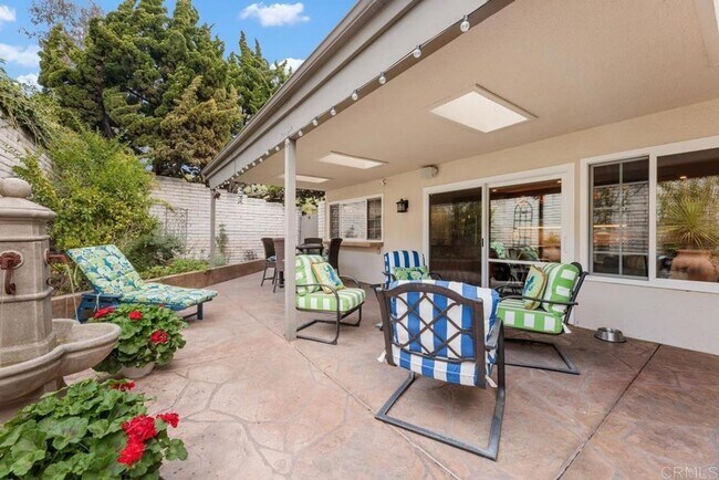 Building Photo - Remodeled 3BR/2BA Condo in the Heart of Ra...