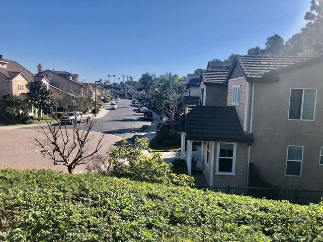 Building Photo - 2485 Amelia Ct