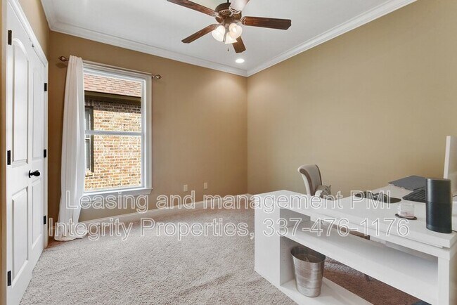 Building Photo - 308 Overbrook Dr