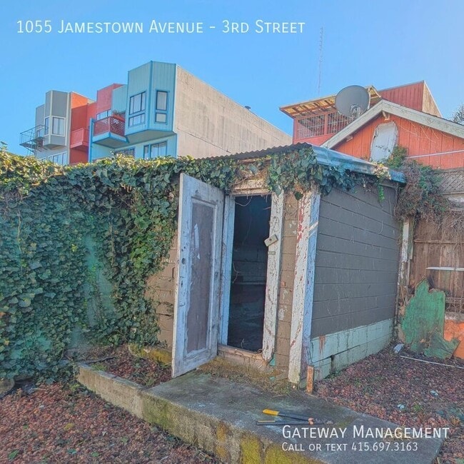 Building Photo - 1055 Jamestown Ave